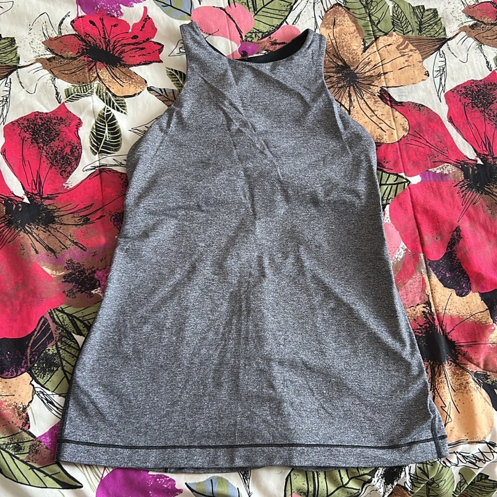 Lululemon In Training Tank - Picture 7 of 8